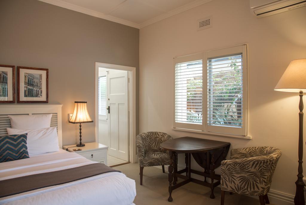 Plantation House At Whitecliffs Bed And Breakfast Rye Esterno foto